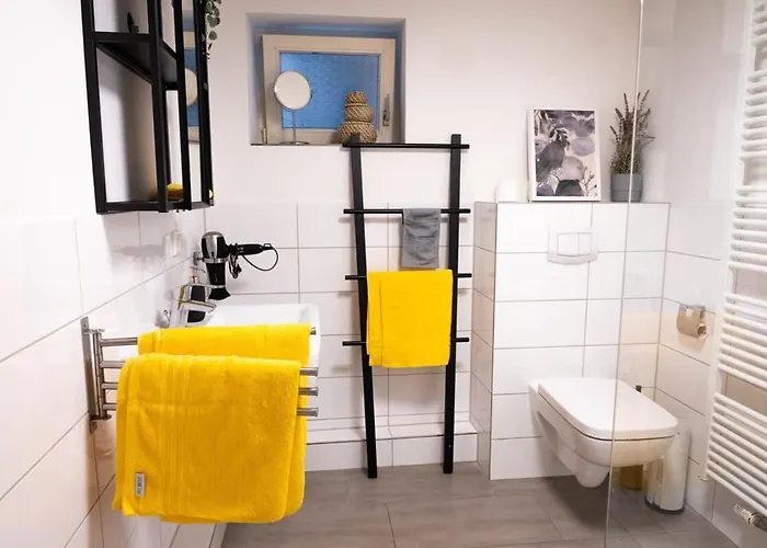 Altona - Three Bedrooms For Up To 10